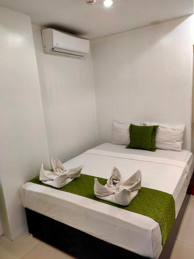 Villa Rosita Hotel Naga City By Reddoorz Exteriér fotografie