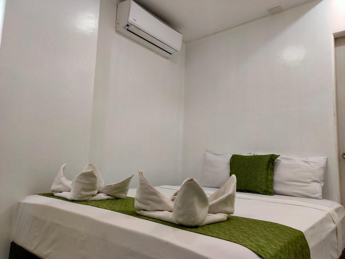 Villa Rosita Hotel Naga City By Reddoorz Exteriér fotografie