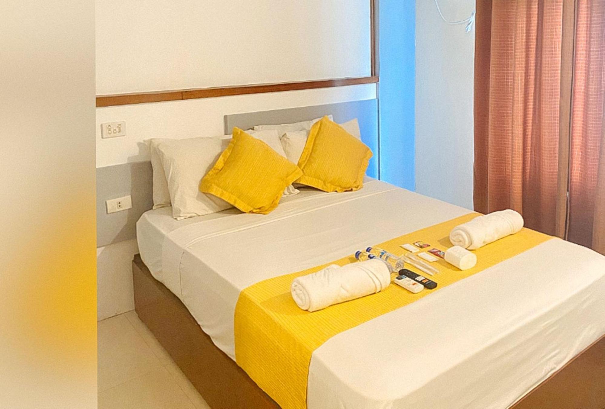 Villa Rosita Hotel Naga City By Reddoorz Exteriér fotografie